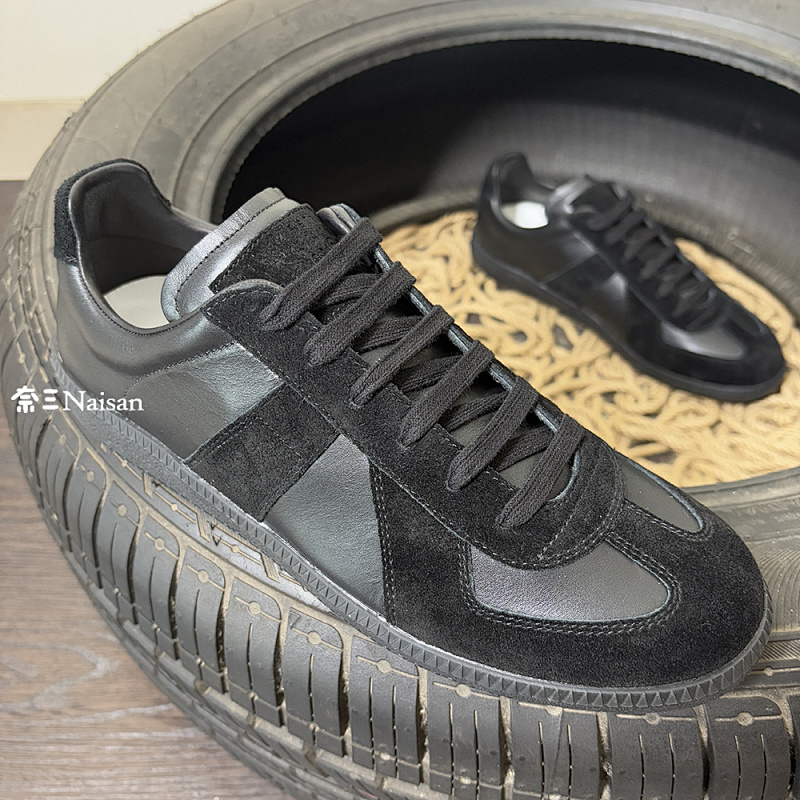 ▶ Replica Sneakers, photo 1