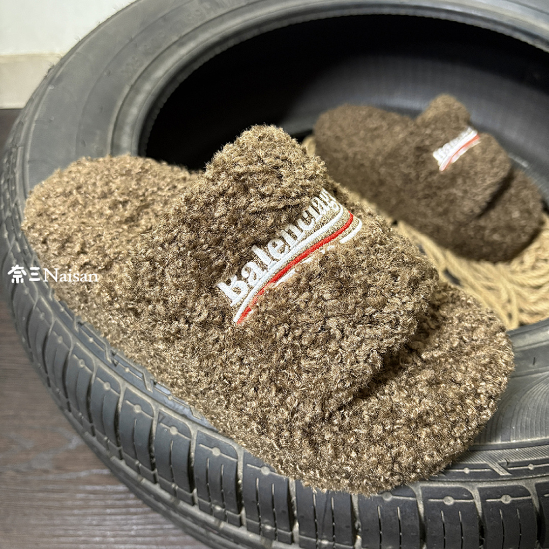 Product Product, photo 1