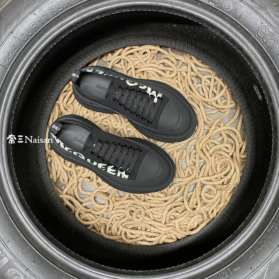 ▶ Alexander McQueen TREAD SLICK LACE UP Sneaker - Image 5