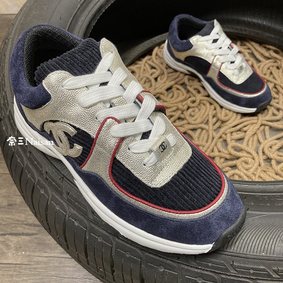 ▶ CHANEL Sneaker, photo 1