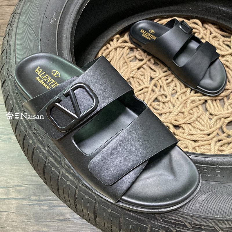▶ Valentino Sandals