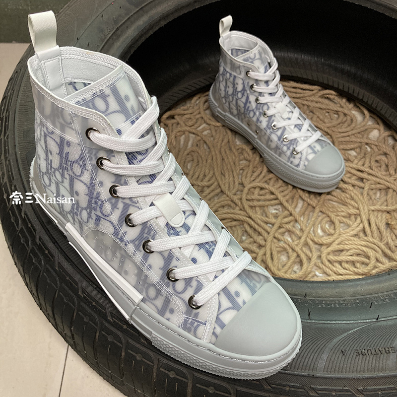 ▶ High Top Sneakers, photo 1