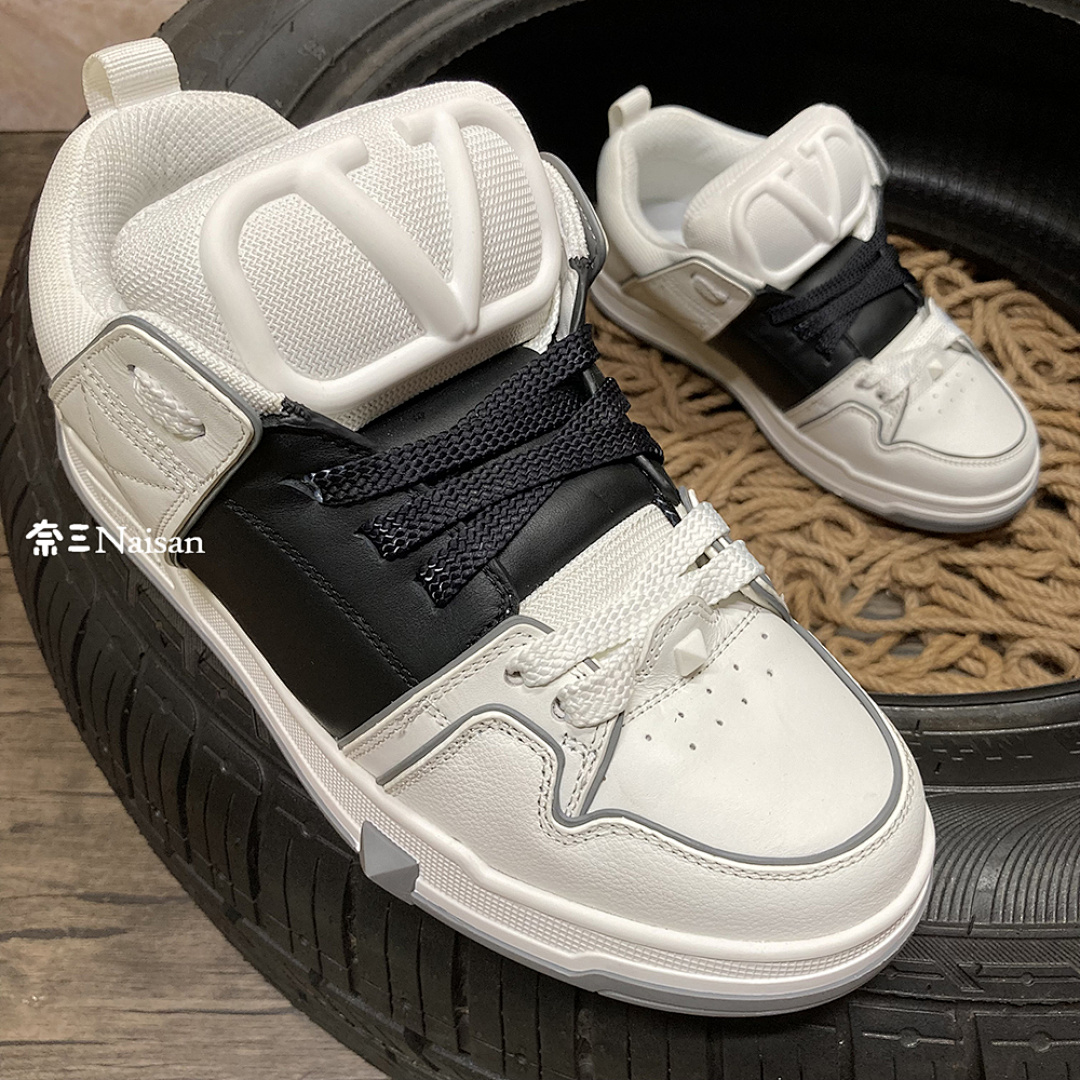 ▶ Valentino Garavani Open Skate Sneaker