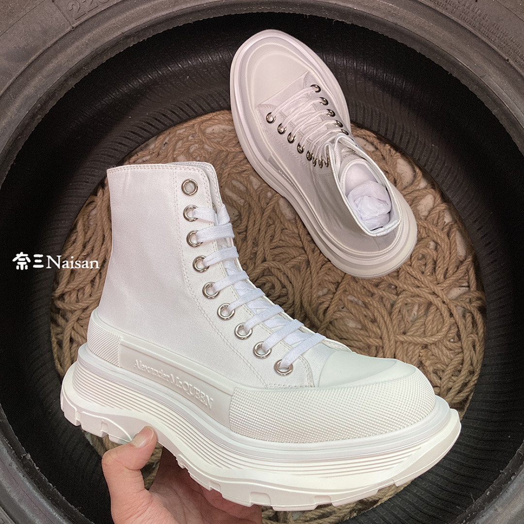 ▶ Alexander McQueen TREAD SLICK LACE UP Sneaker - Image 8