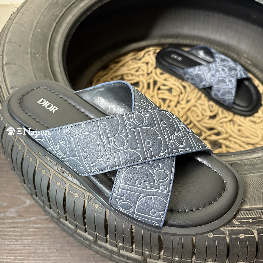 ▶ Dior Sandals, photo 1