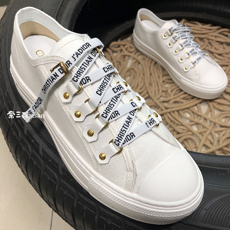 ▶ Walk'N Low Top Sneaker, photo 1