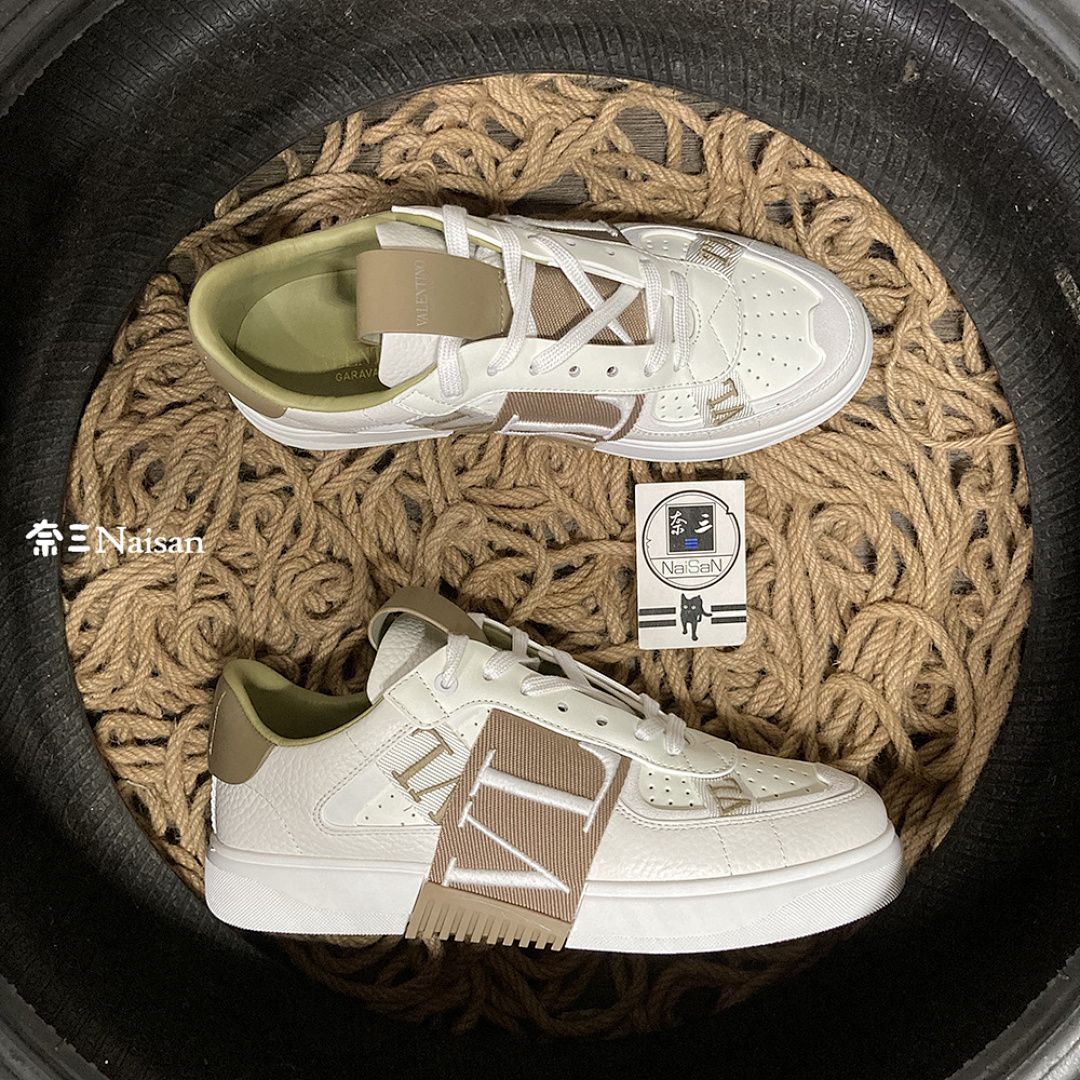▶ VL7N SNEAKER - Image 4