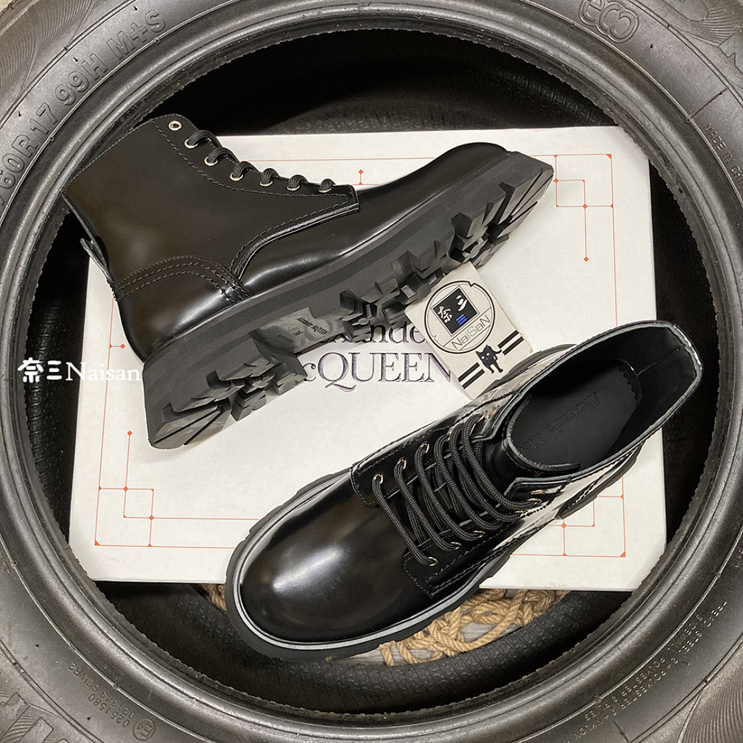 ▶ Tread Slick Boot - Image 2