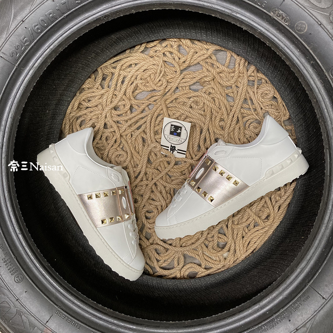 ▶ ROCKSTUD - Image 3