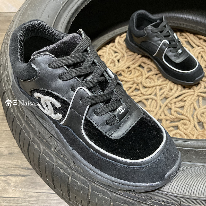 ▶ CHANEL Sneaker, photo 1