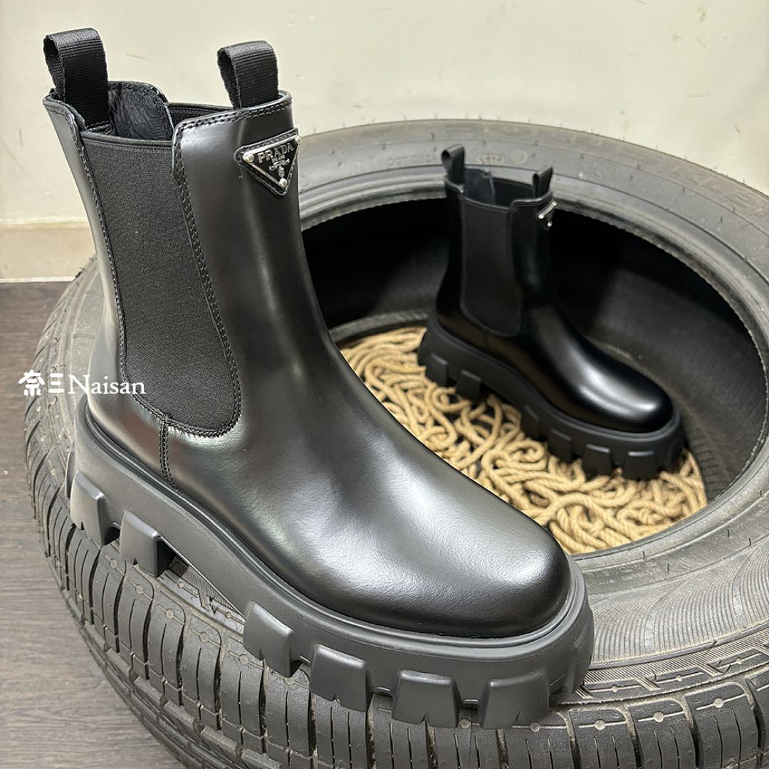 ▶ Prada Boot, photo 1