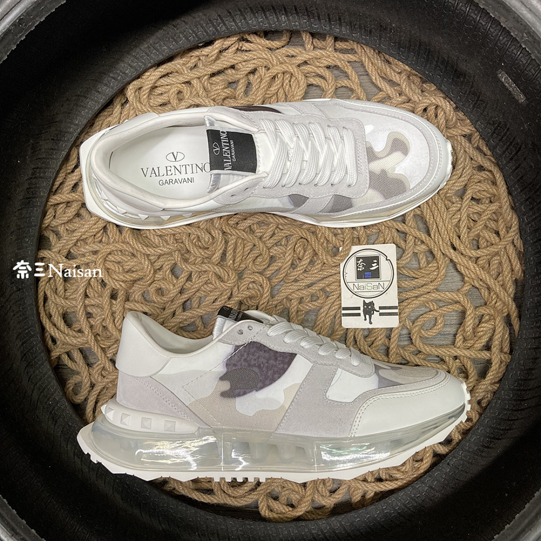 ▶ Valentino Sneakers - Image 4