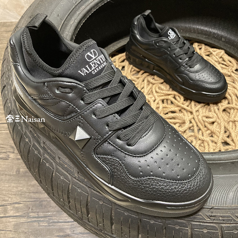 On Running ONE STUD MID-TOP SNEAKER IN NAPPA LEATHER