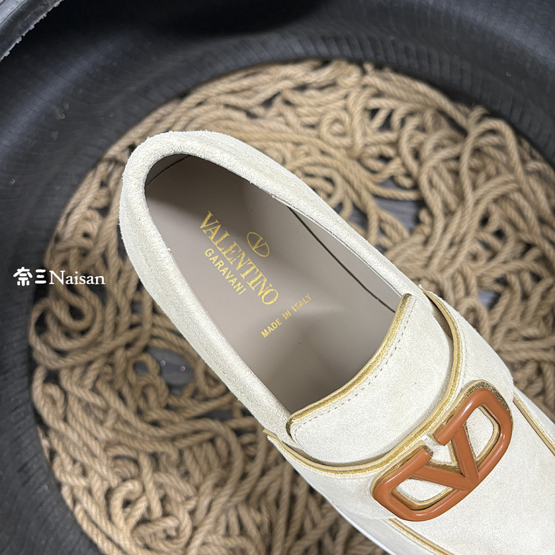 ▶ LEISURE - Image 15