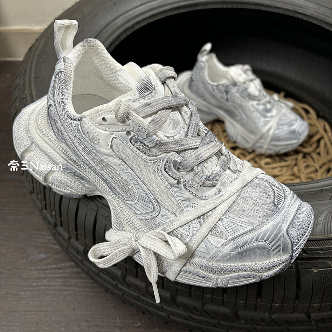 ▶ Balenciga Sneaker, photo 1