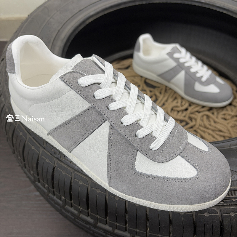 ▶ Replica Sneakers, photo 1