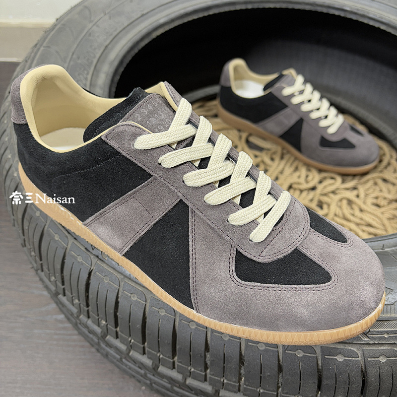 ▶ Replica Sneakers, photo 1