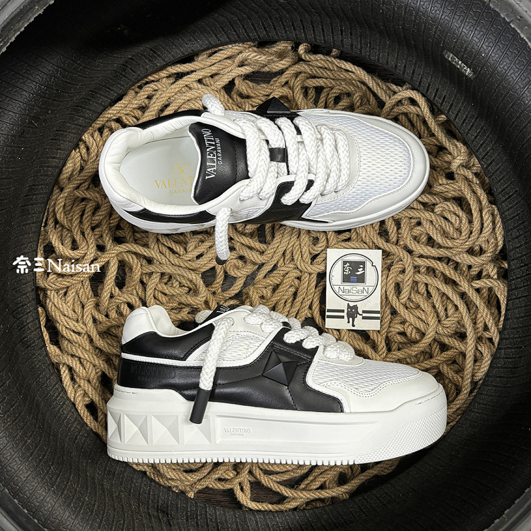 On Running ONE STUD XL NAPPA LEATHER LOW-TOP - Image 4