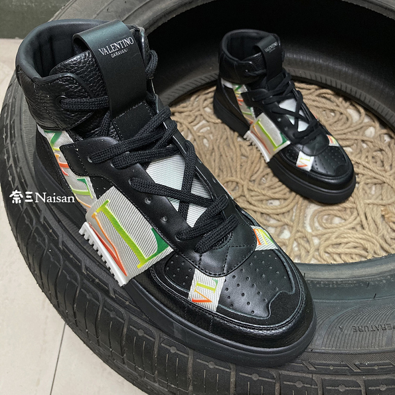 ▶ VL7N SNEAKER WITH BANDS HIGH