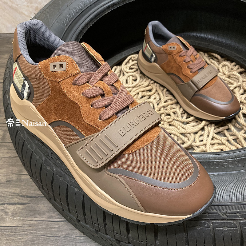 ▶ Burberry Sneakers, photo 1