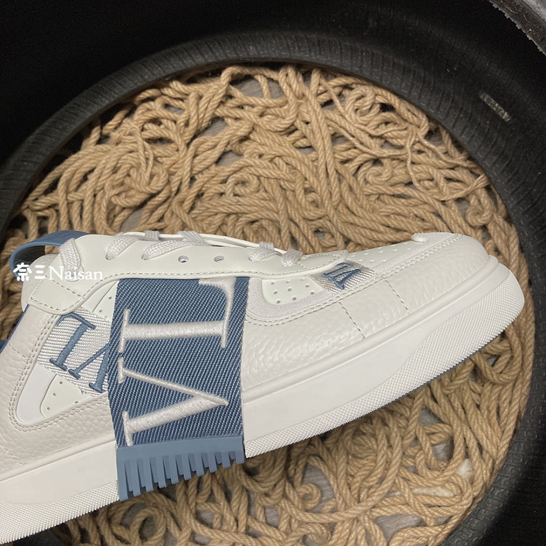 ▶ VL7N SNEAKER - Image 12