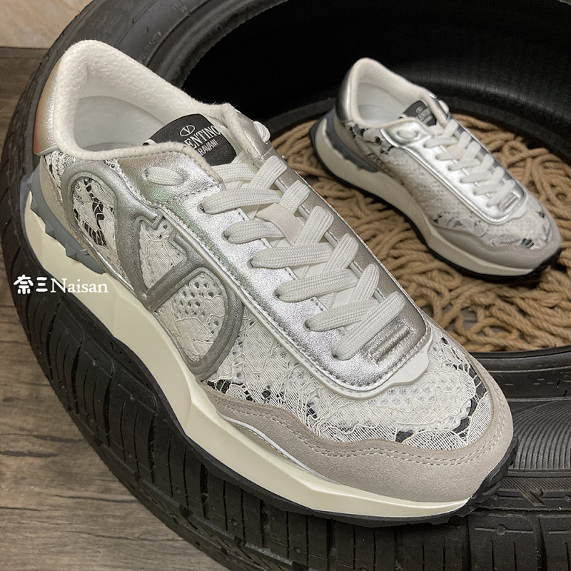 ▶ LACE AND MESH