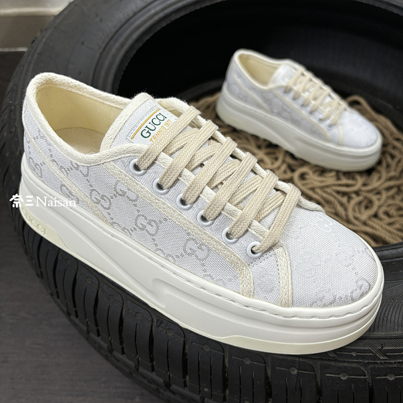 ▶ Tennis 1977 Trainer, photo 1
