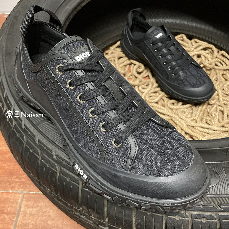 ▶ LOW-TOP, photo 1
