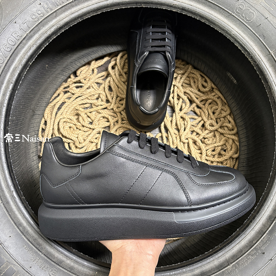 ▶ Alexander McQueen Retro Sneaker - Image 8