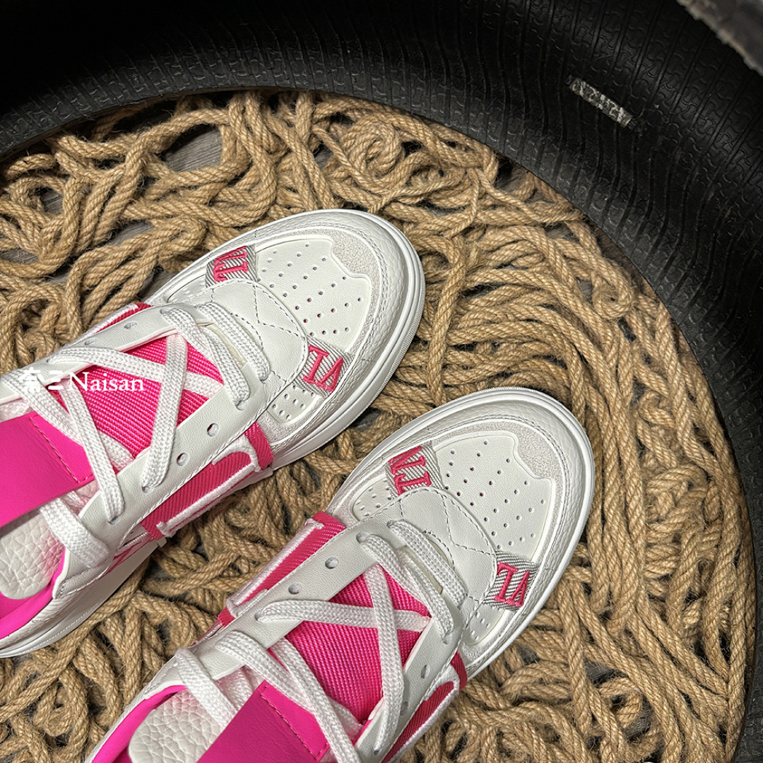 ▶ VL7N SNEAKER - Image 6