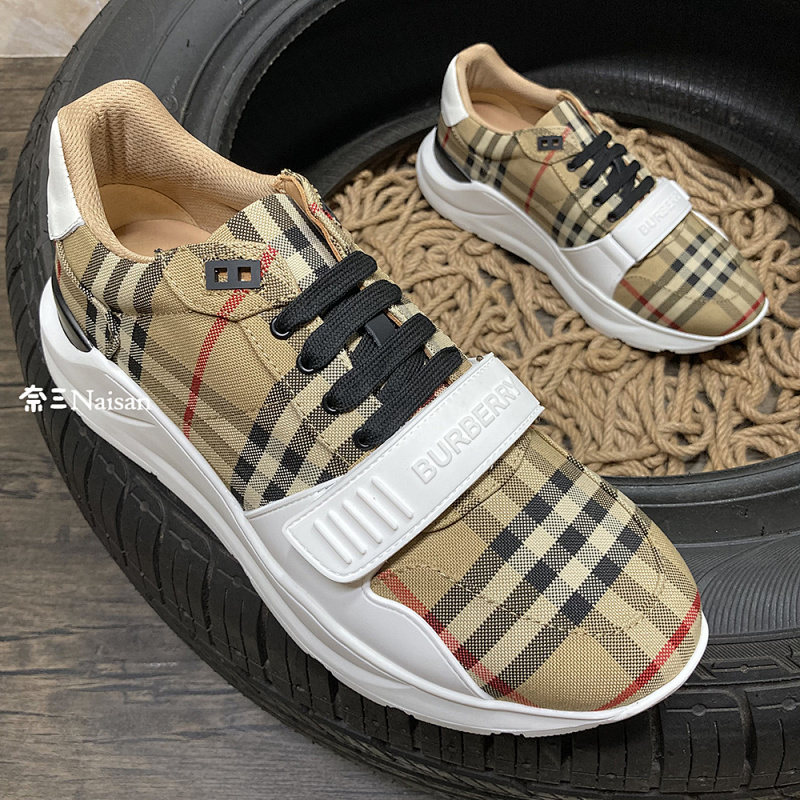 ▶ Burberry Sneakers, photo 1
