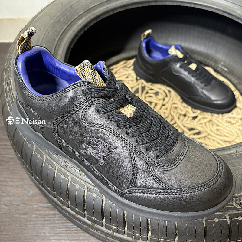 ▶ Matrix Sneakers, photo 1