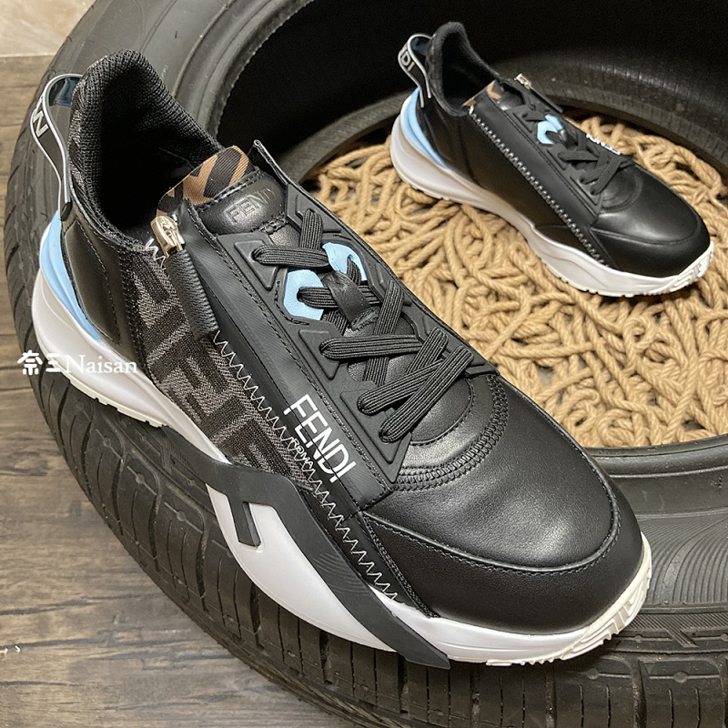 ▶ Flow Sneakers, photo 1