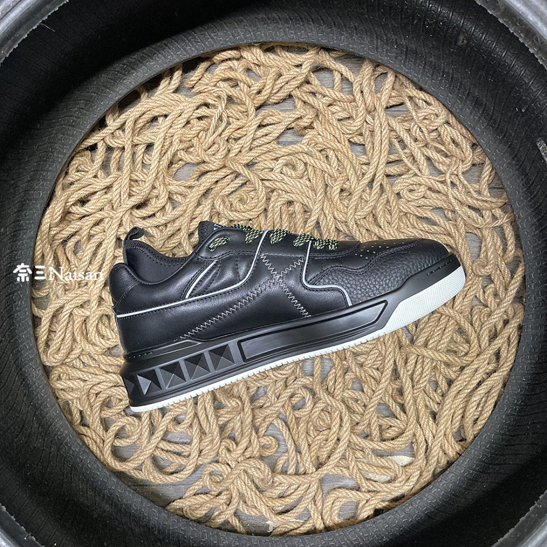 On Running ONE STUD MID-TOP SNEAKER IN NAPPA LEATHER - Image 10