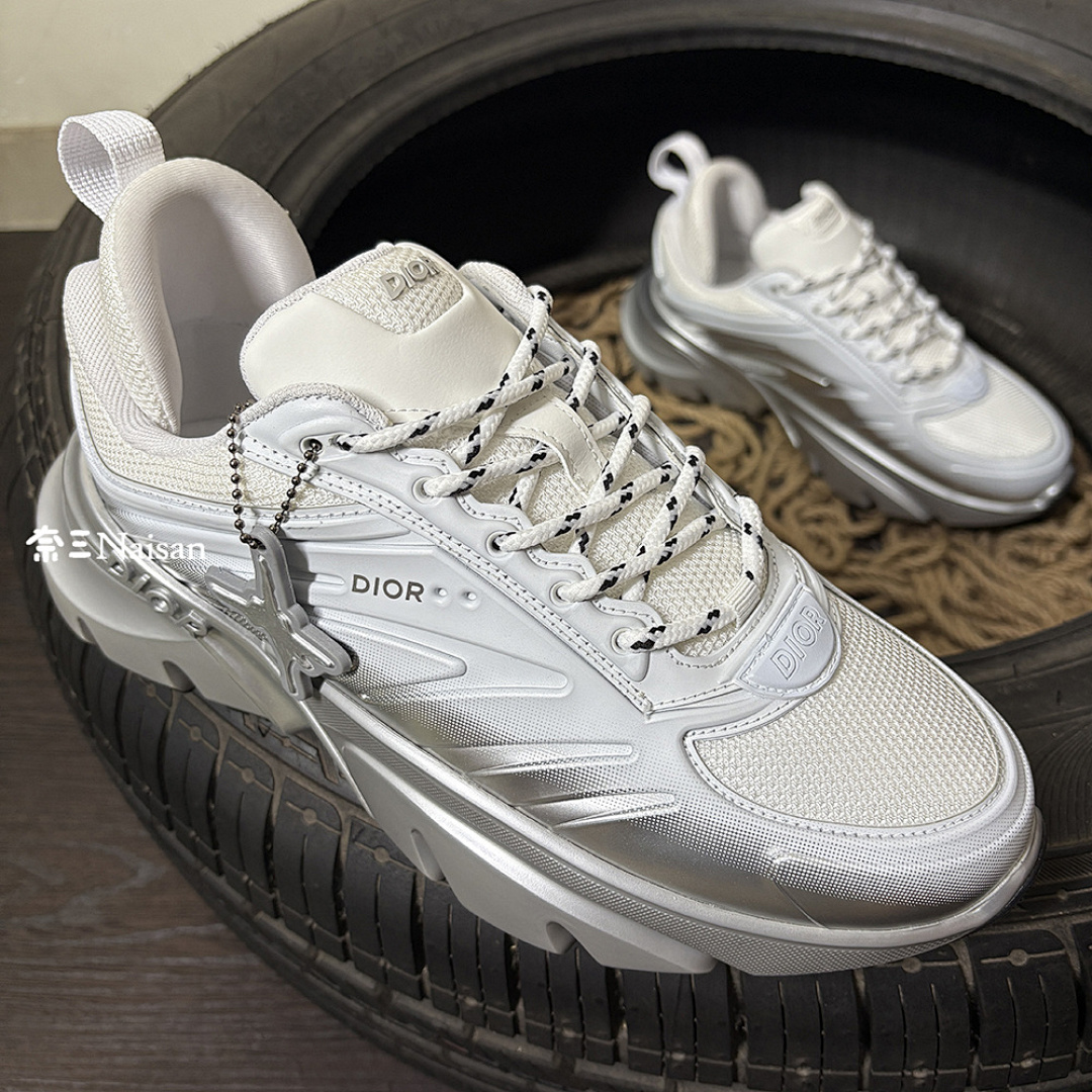 ▶ Blade Sneaker, photo 1