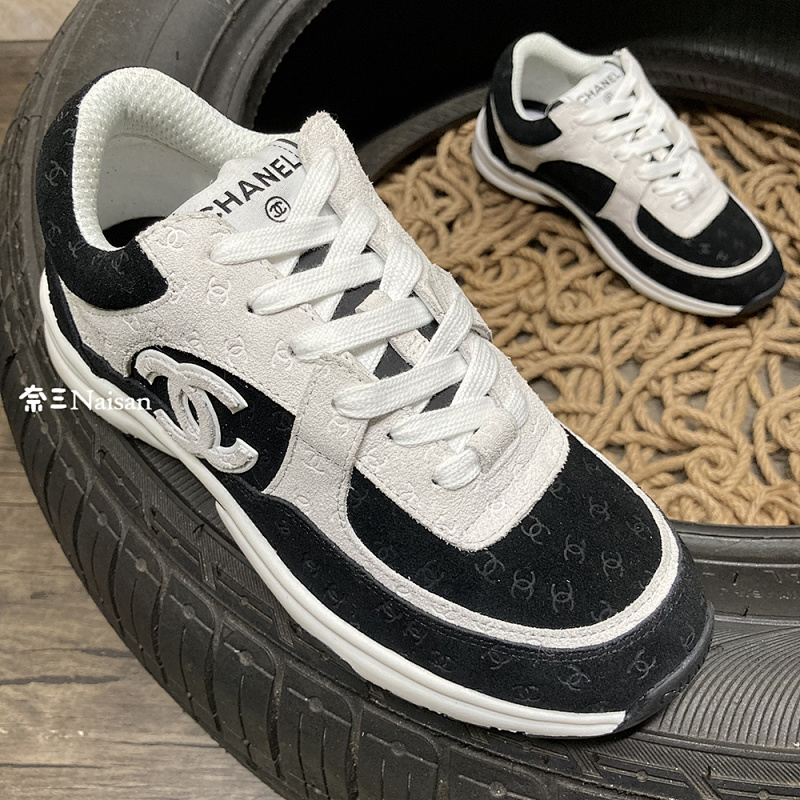 ▶ CHANEL Sneaker, photo 1