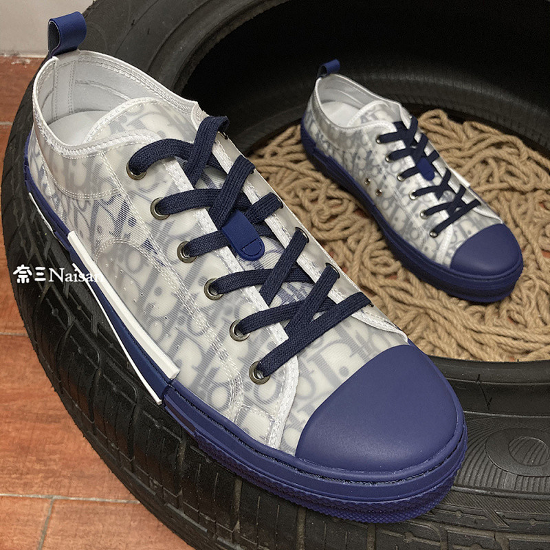 ▶ Low Top Sneakers, photo 1