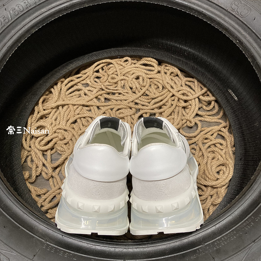 ▶ Valentino Sneakers - Image 9