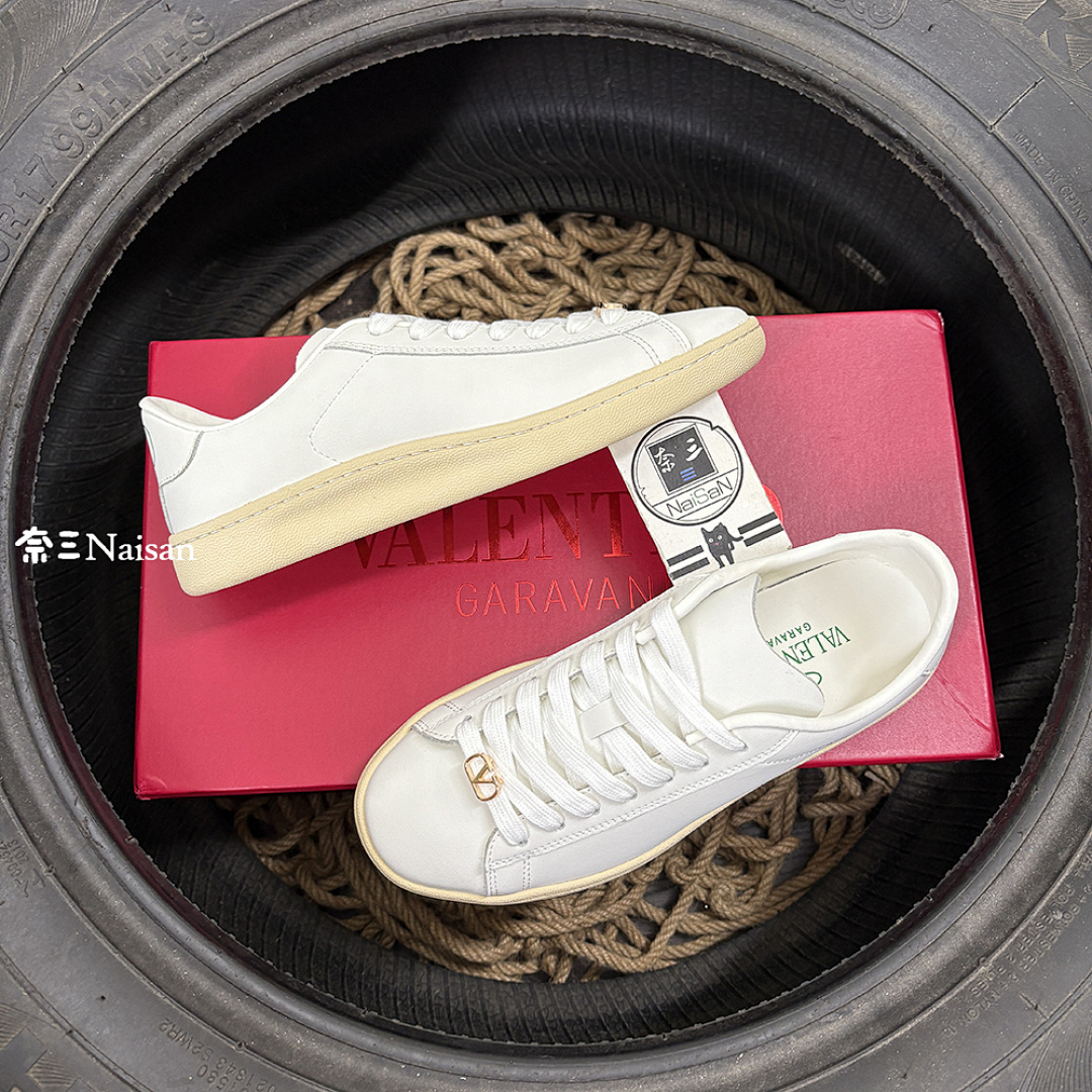 ▶ Royco Trainer - Image 2