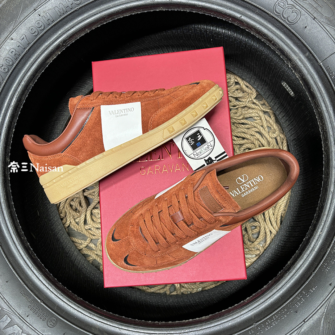 ▶ UPVILLAGE LOW - Image 2