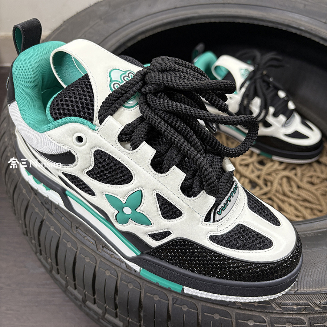 ▶ LV Skate Trainers, photo 1