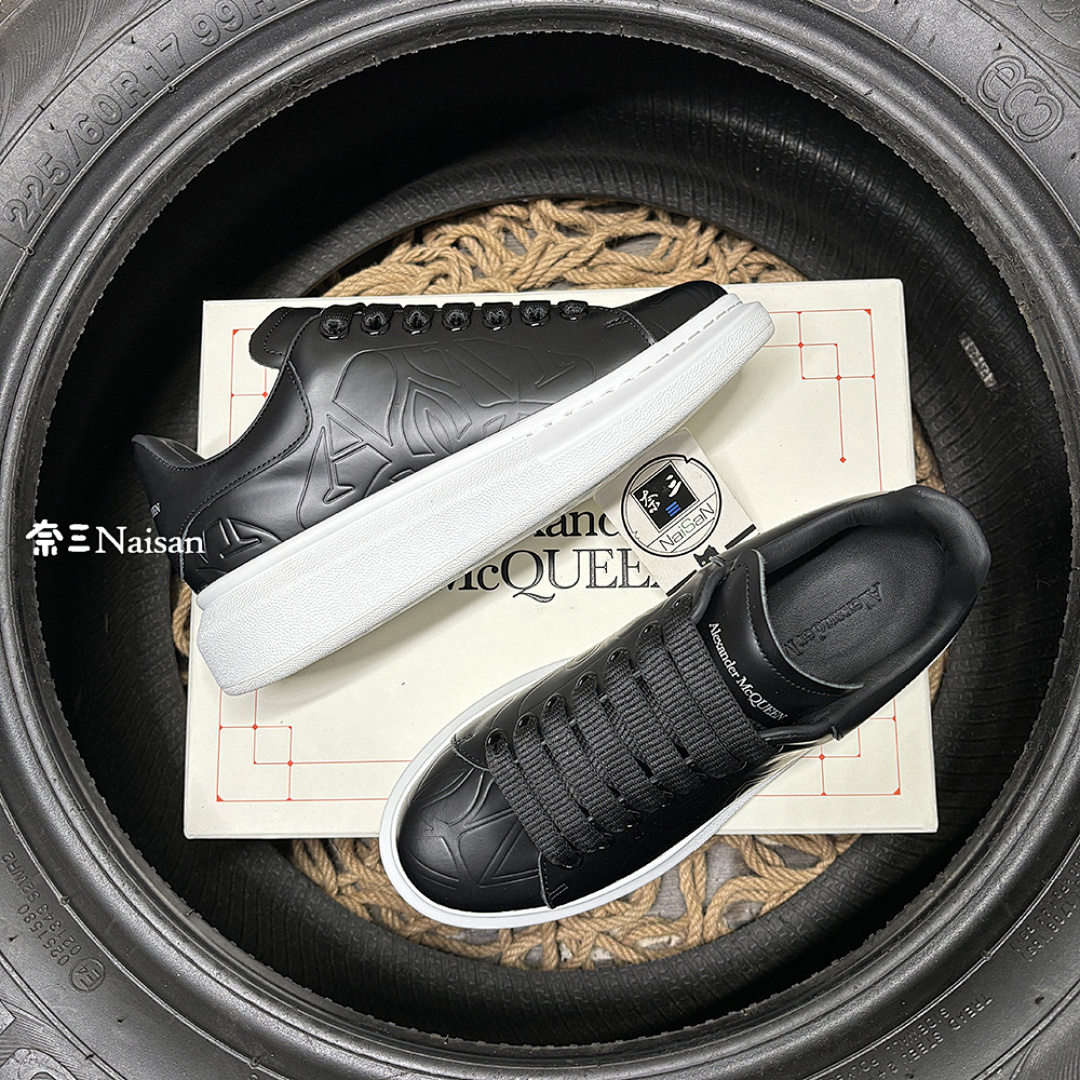 Christian Louboutin Alexander McQueen Sneaker - Image 2