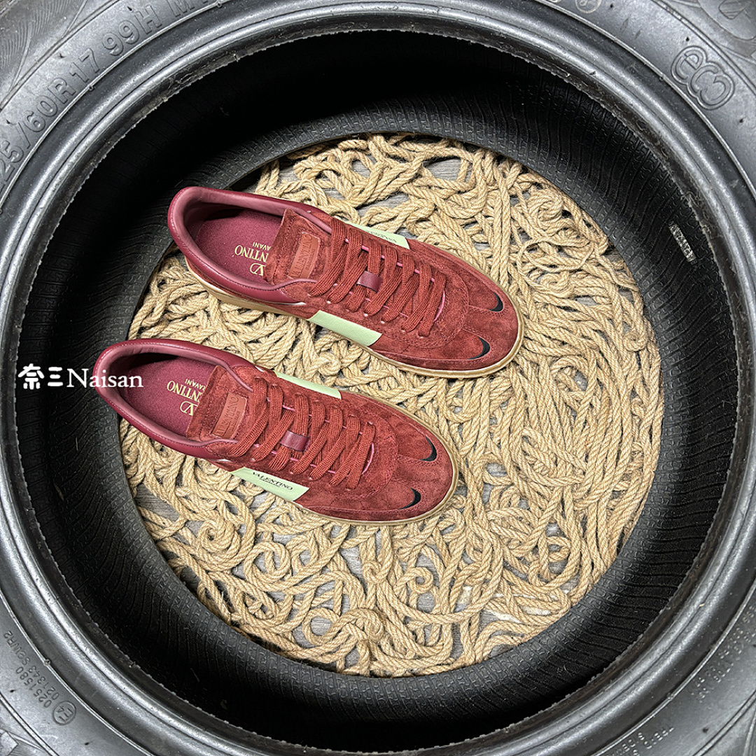 ▶ UPVILLAGE LOW - Image 5