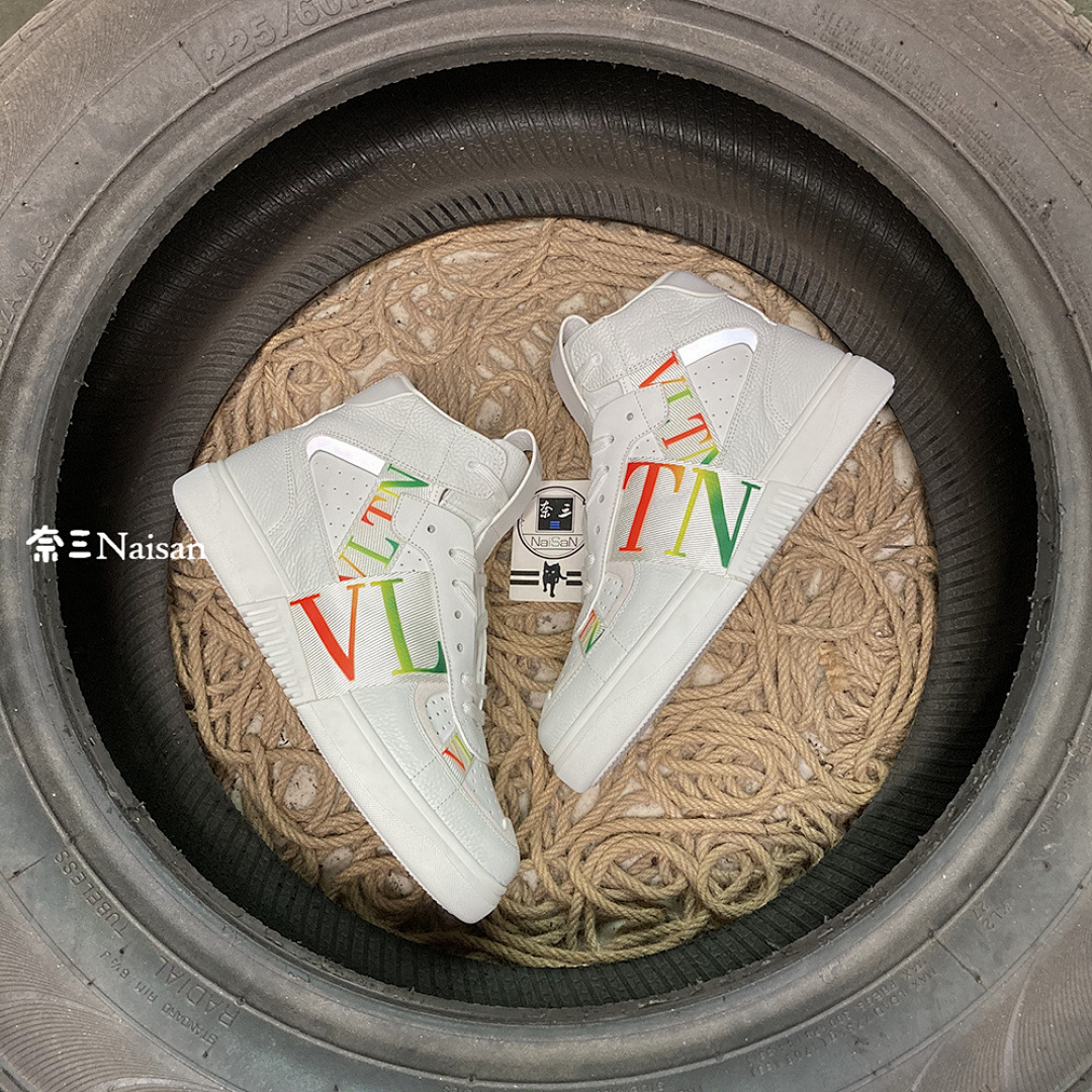 ▶ VL7N SNEAKER WITH BANDS HIGH - Image 3