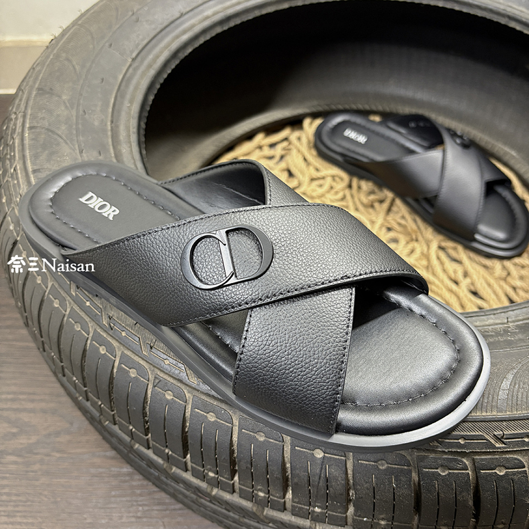 ▶ Dior Sandals, photo 1