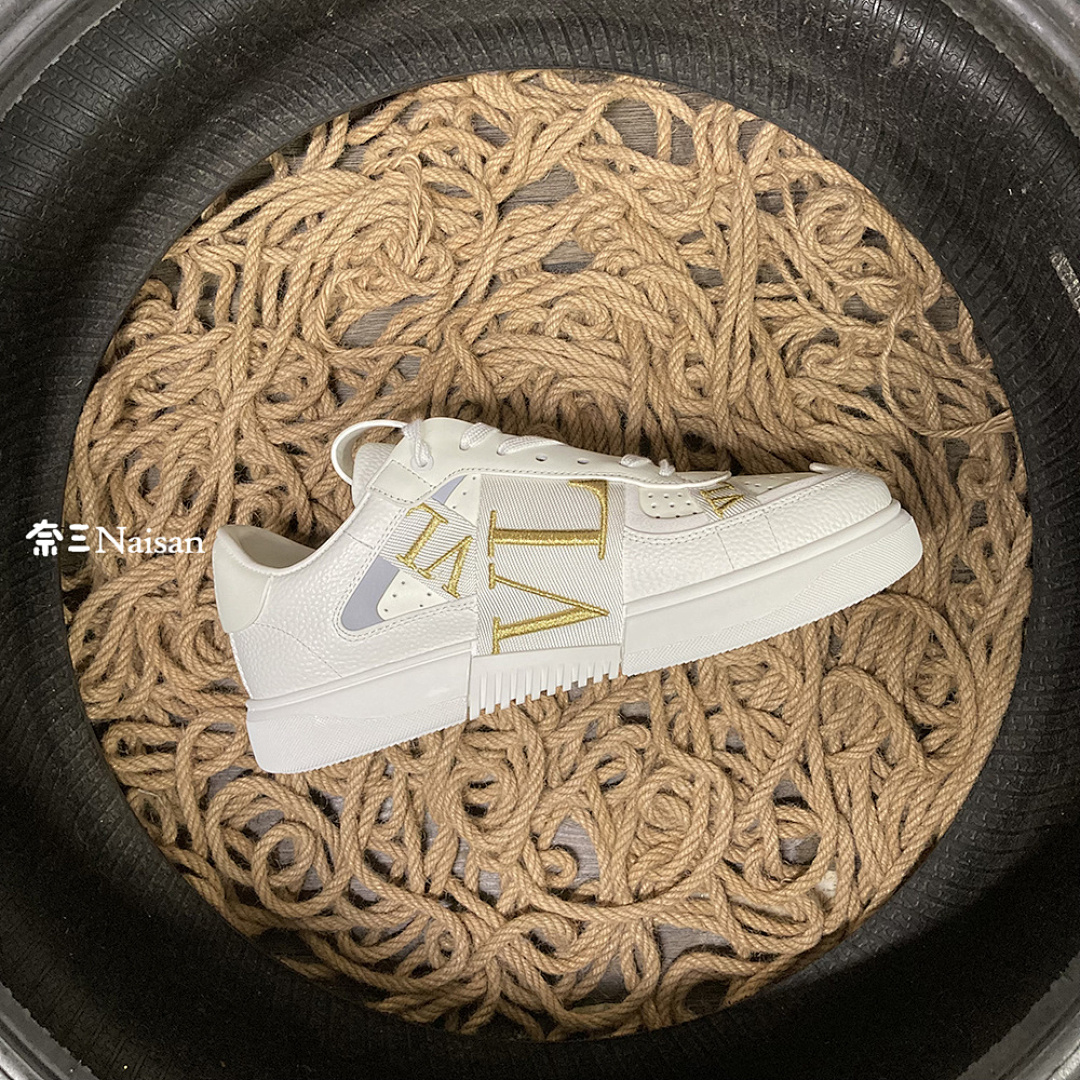 ▶ VL7N SNEAKER - Image 10