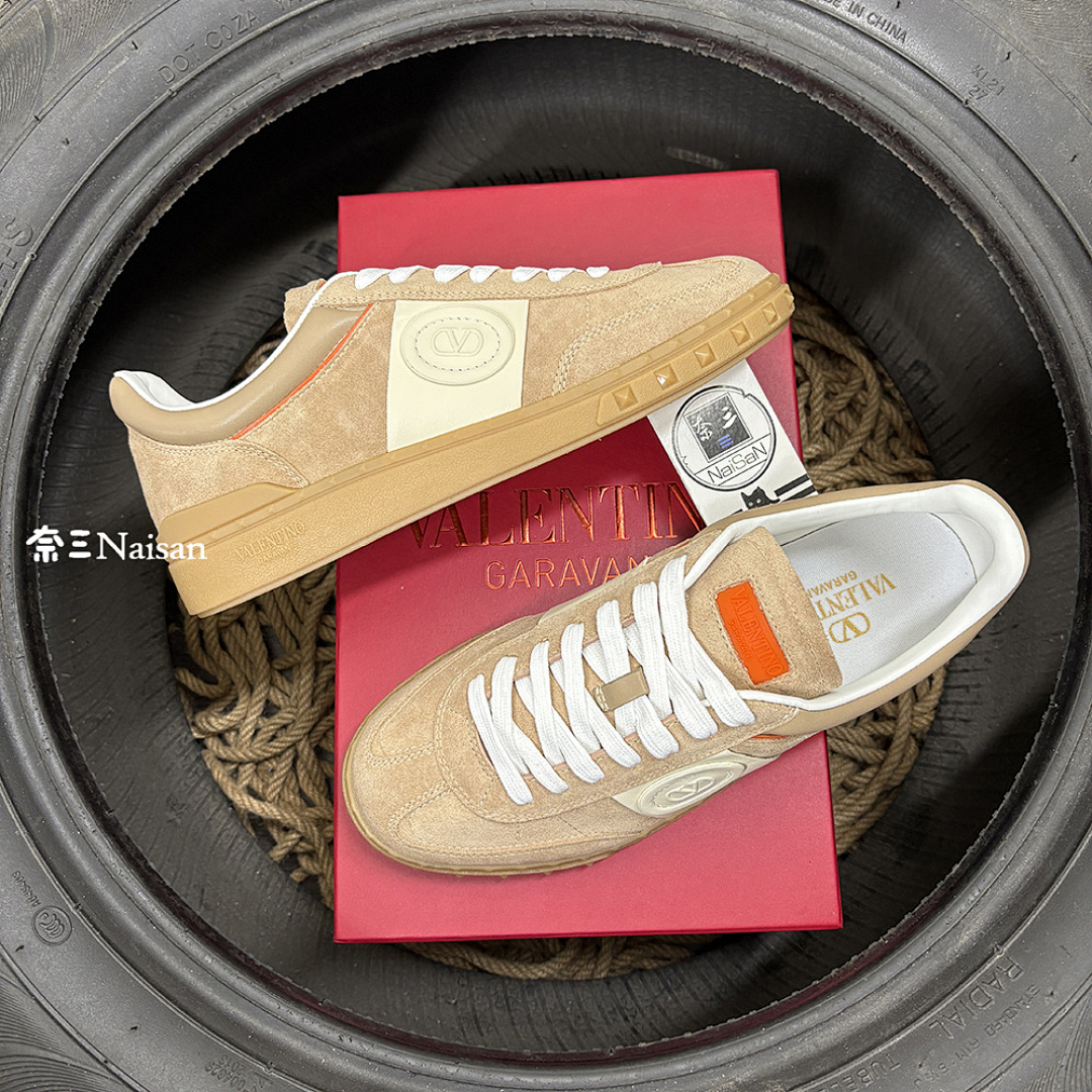 ▶ UPVILLAGE LOW - Image 2