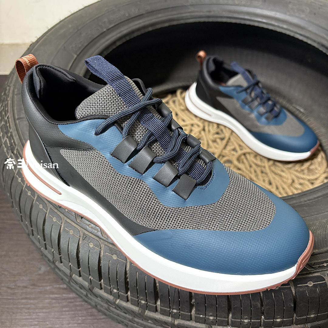 ▶ Week End Walk Sneaker, photo 1