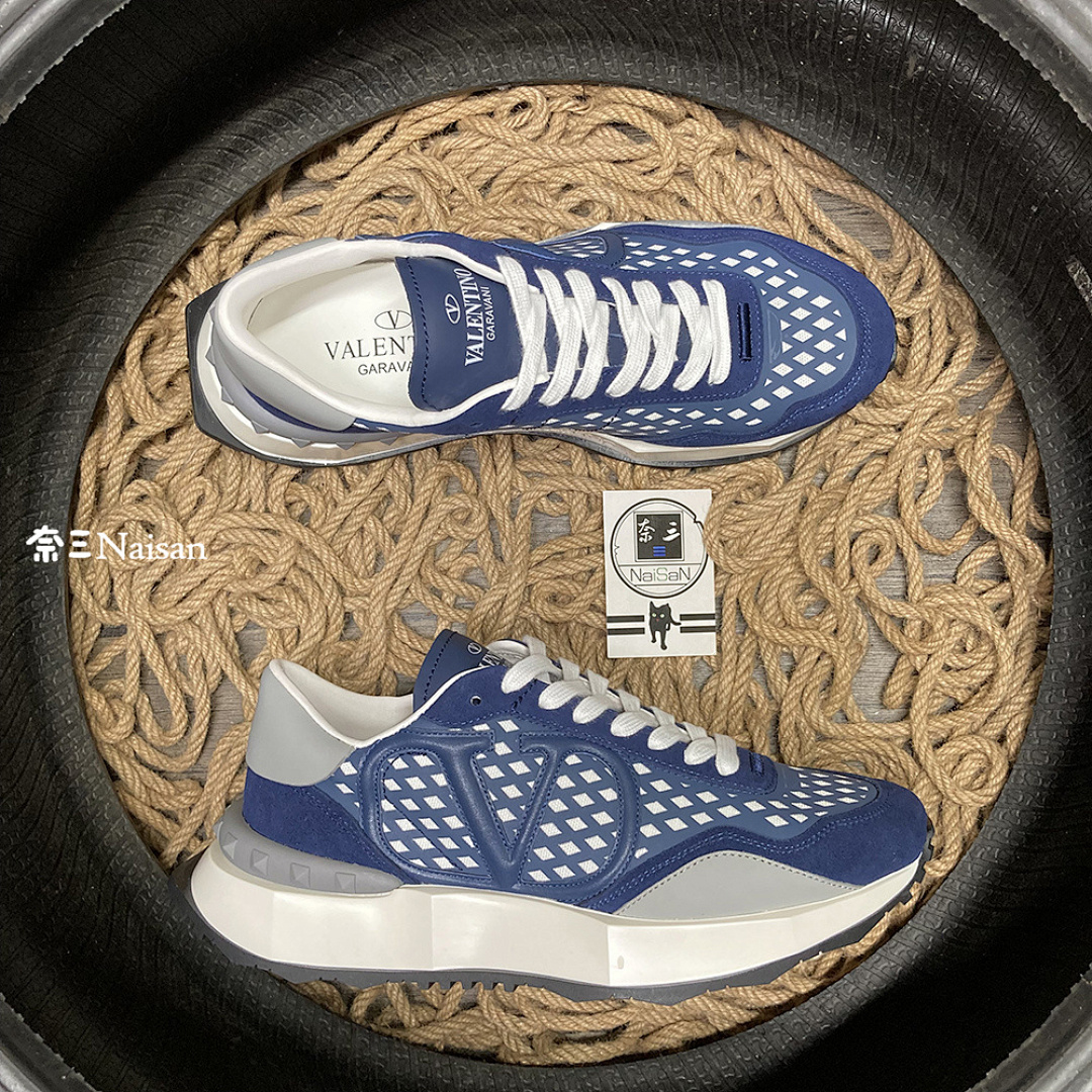 ▶ Valentino Sneakers - Image 4