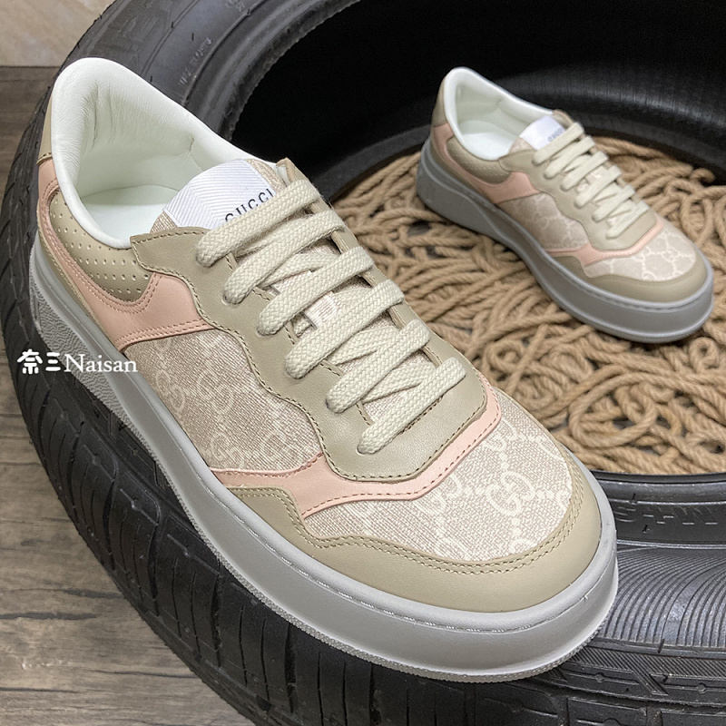 Chanel Chanel Gucci Chunky B GG Embossed Sneaker, photo 1